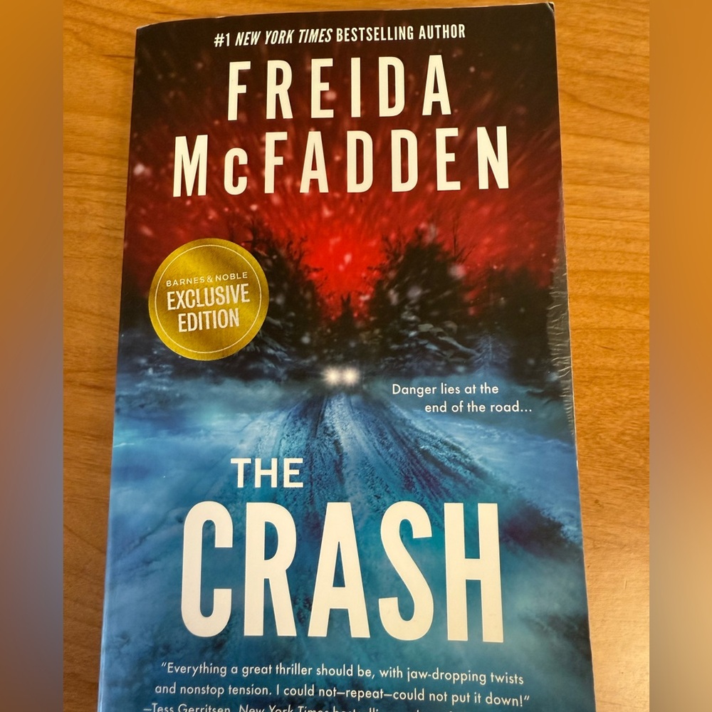 The Crash- Exclusive Edition by Freida McFadden